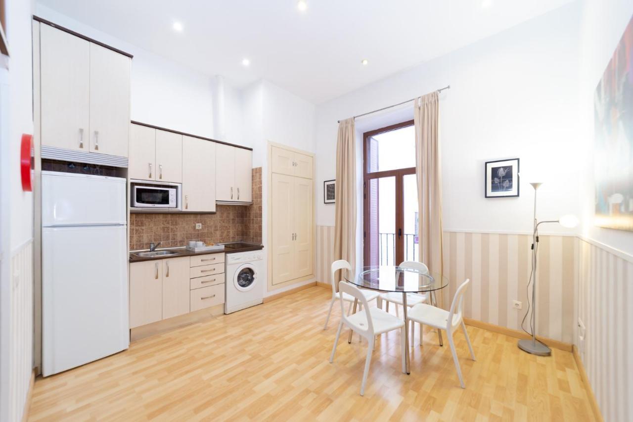 Apartamentos Puerta Del Sol I Madrid Kültér fotó