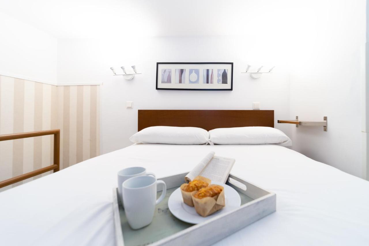 Apartamentos Puerta Del Sol I Madrid Kültér fotó