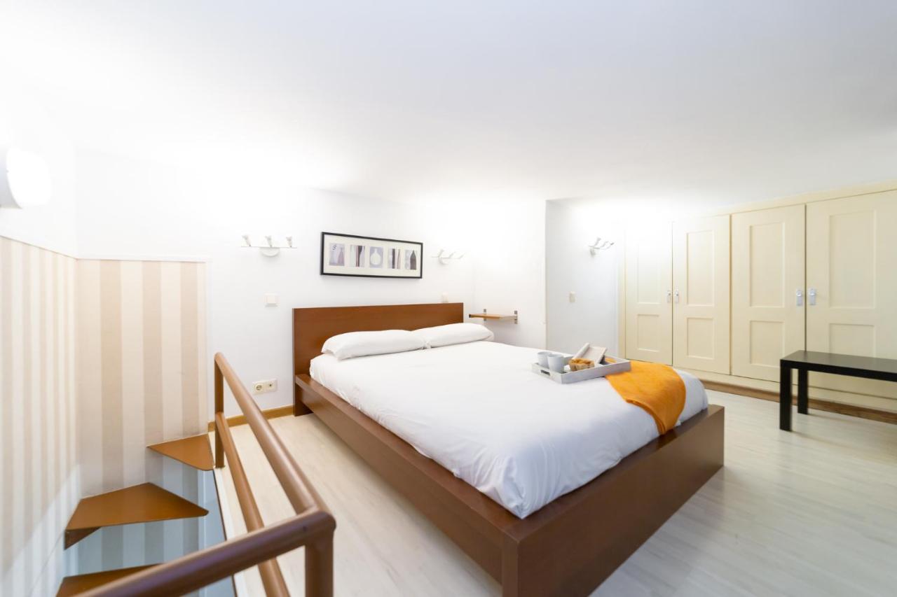 Apartamentos Puerta Del Sol I Madrid Kültér fotó